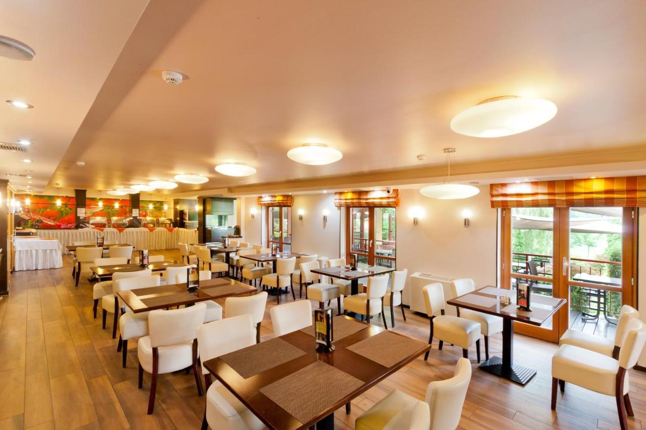 To Wellness Hotel Bank  Bagian luar foto