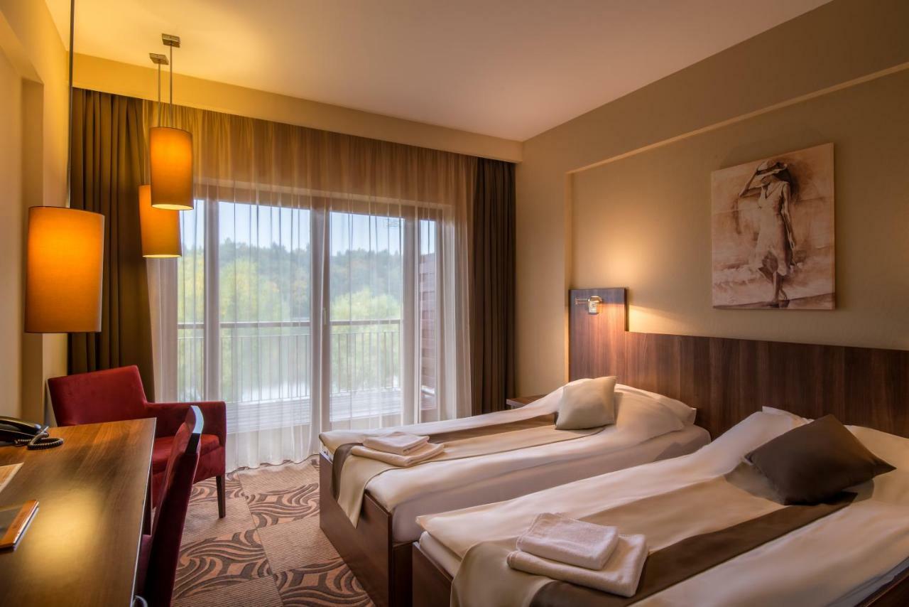 To Wellness Hotel Bank  Bagian luar foto