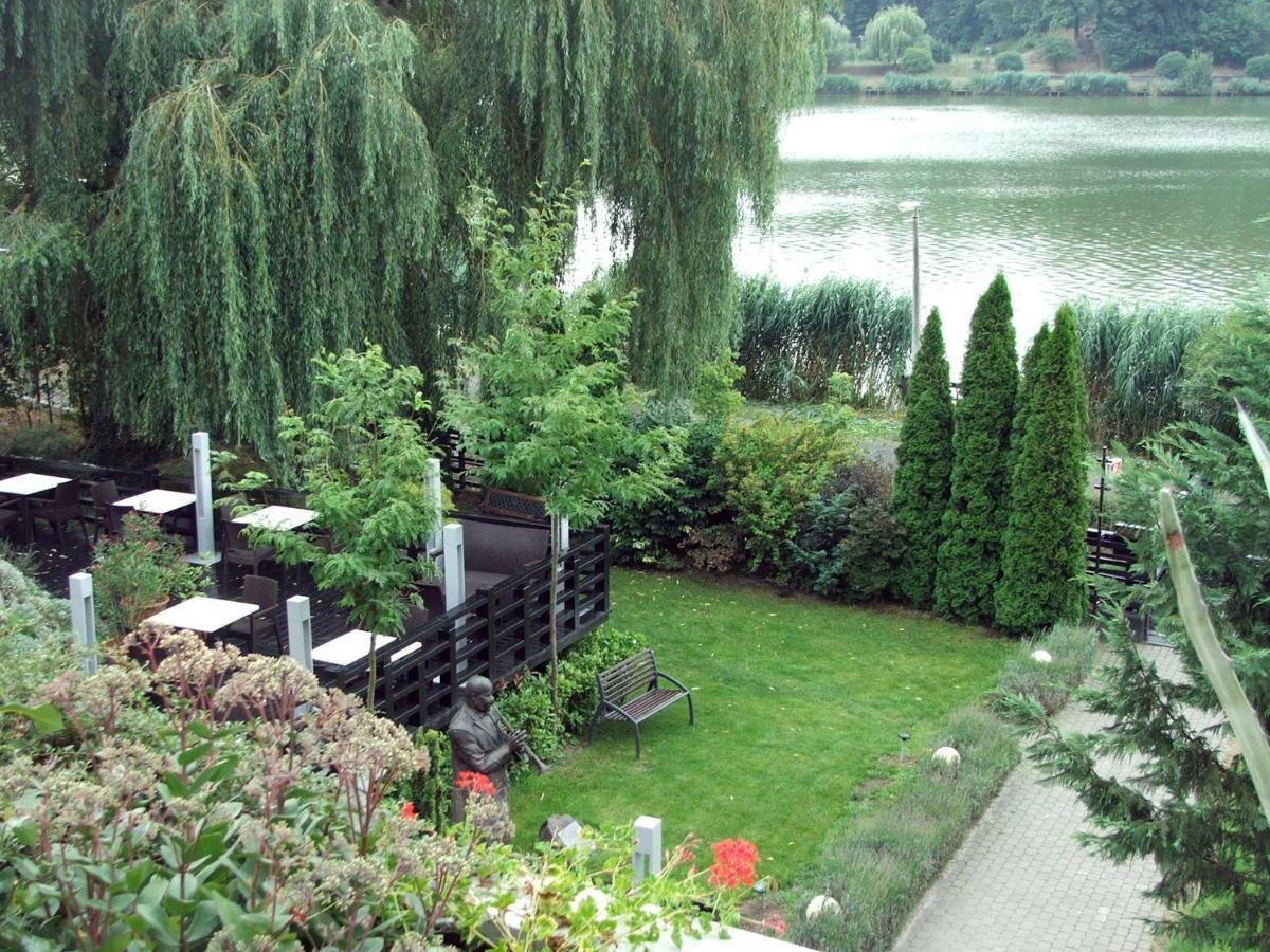 To Wellness Hotel Bank  Bagian luar foto